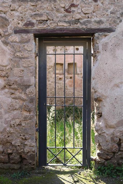 I 7 13 Pompeii December 2018 Entrance Doorway On Vicolo DellEfebo