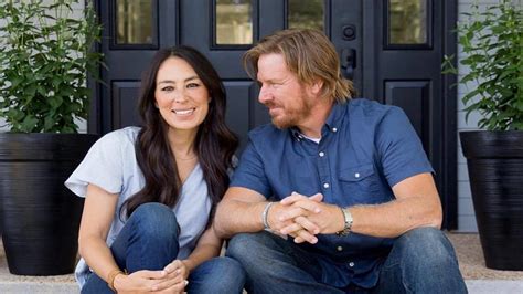 How Old Is Joanna Gaines Bio Data Net Worth Husband Wiki