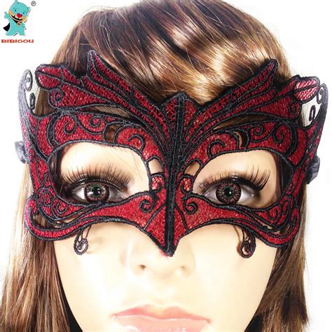 Bibigou Red Hollow Out Dance Masks 2pcs Bud Silk Temptation Mask Valentine Day Party Sexy Women