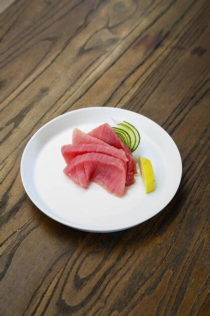 Premium Photo | Maguro sashimi