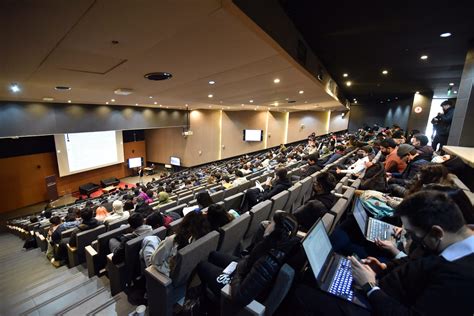 Visiones Sobre El Proyecto Que Reduce La Jornada Laboral A Horas En