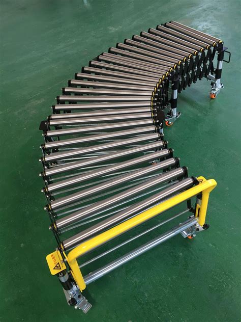 Gravity Mobile Telescopic Roller Conveyors For Truck Loading Unloading