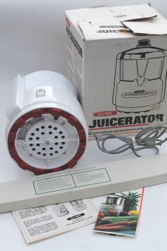 Acme Juicerator 5001 fruit & vegetable juicer, complete w/ instruction manual