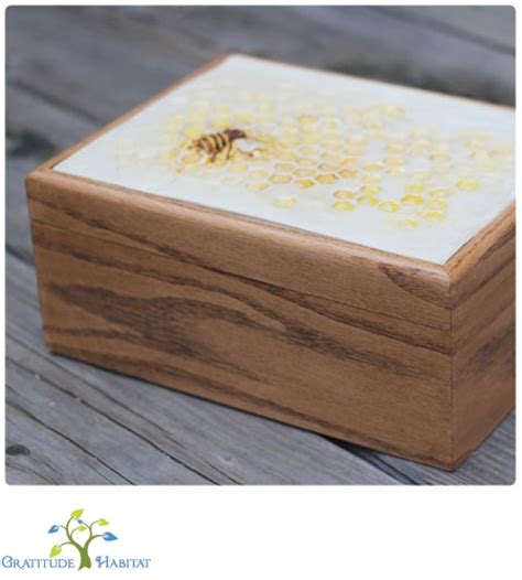 Gratitude Habitat | Bee Keepsake Box