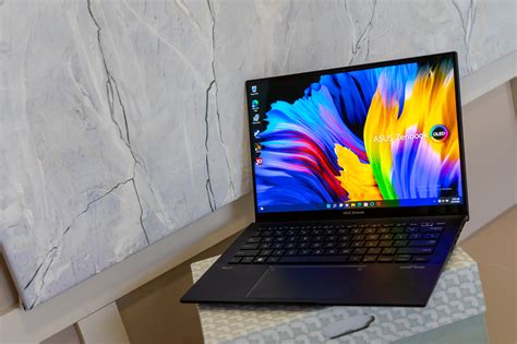 Обзор ультрабука Asus Zenbook 14 OLED (UM3402) на AMD Ryzen 5000 серии ...