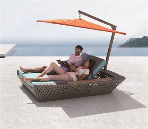 Verona Modern Outdoor Double Chaise Lounge Beach Bed Daybed With