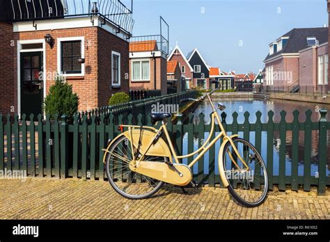 Beautiful streets in fishing village volendam in the netherlands Stock ...