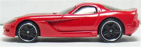 Hot Wheels 2006 Dodge Viper SRT 10 Coupe