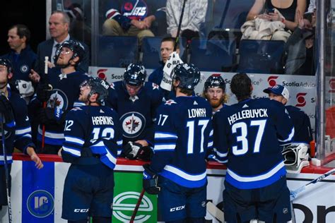 A Look At The Winnipeg Jets Opening Day Roster Illegal Curve