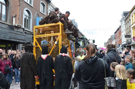 En Images Le Carnaval Des Ours Ville D Andenne