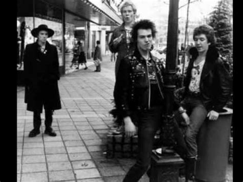 Sex Pistols Pretty Vacant Lyrics Youtube