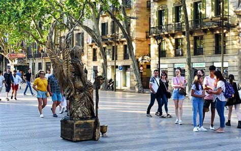 Shopping La Rambla In Barcelona Best La Rambla Shops Barcelona Hacks