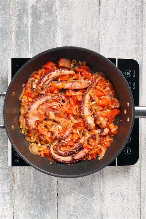 Greek Style Octopus Recipe Xtapodi My Greek Dish