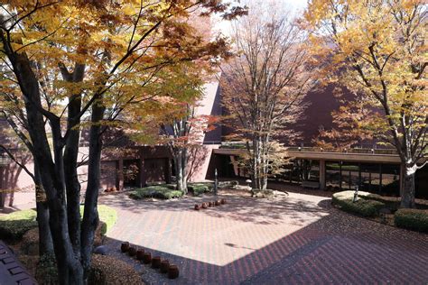 第四弾『中庭（講堂）』[国立音楽大学100周年特設サイト - くにたちおんがくだいがく]