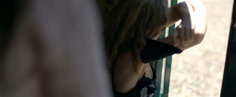 Nude Video Celebs Julie Venturelli Sexy Luna Miti Sexy Le Vent Dans Vos Cheveux