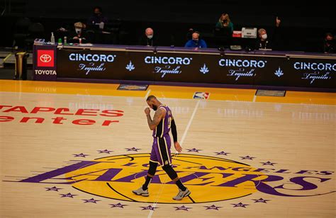 Lakers Vs Raptors Odds Lines And Spread