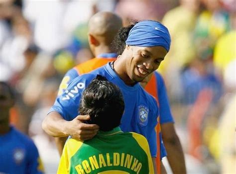 Ronaldinho's mother passes away from Covid-19 - Newsbook