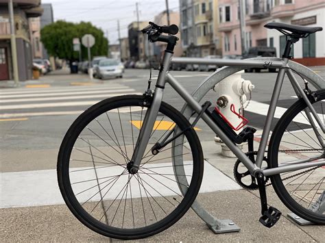 Found: Lobster Lock is a folding U-Lock alternative that's always mounted to your bike - Bikerumor