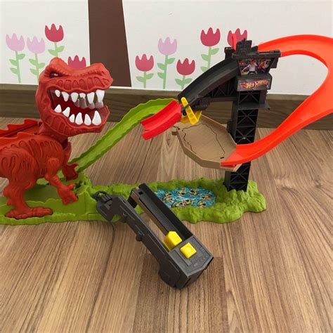 Hot Wheels T Rex Takedown Playset Hobbies Toys Toys Games On Carousell
