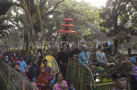 Kirab Manten Tebu Antara Foto