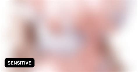 Lion Teasing Her Hot Body GAG