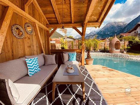 Sch Ne Chaletsuites Tiroler Zugspitzarena H Ttenurlaub In Ehrwald