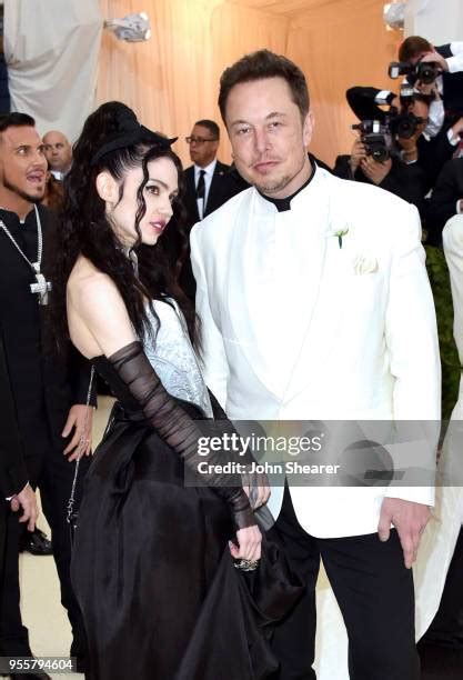 Elon Musk And Grimes Photos and Premium High Res Pictures - Getty Images