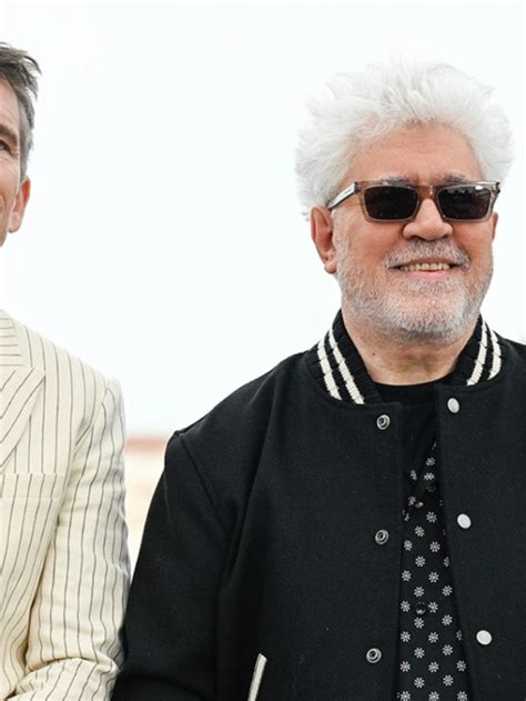 Romance gay de Almodóvar atrai público em Cannes Web Stories CNN Brasil
