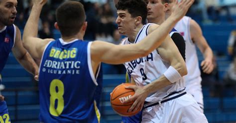 Galerija Cibona Uvjerljivom Pobjedom Protiv Zaboka Zasjela Na Vode E