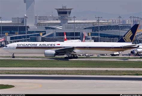 9V SYJ Singapore Airlines Boeing 777 312 Photo By Umut OZTURK ID