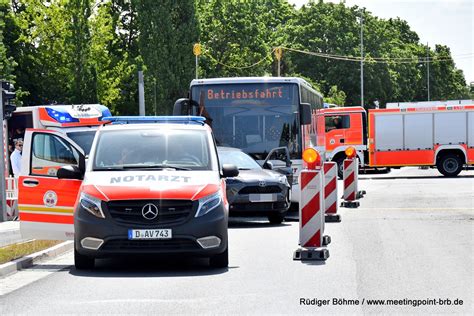 Unfall Auf Der Kreuzung B1 Und B102 Langer Stau