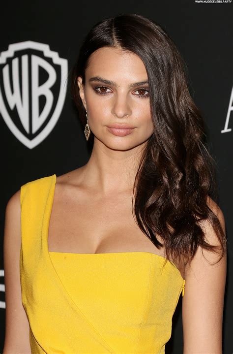 Sports Illustrated Kate Upton Old New York Posing Hot Magazine Summer Nude Porn Celebrity