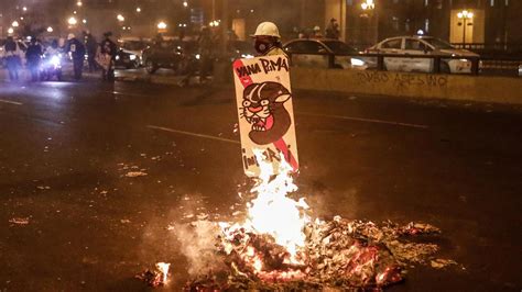 Una nueva muerte eleva a 26 los fallecidos en los enfrentamientos en Perú