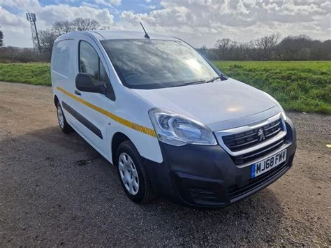 Used Peugeot Partner Vans For Sale In Dagenham Autotrader Vans