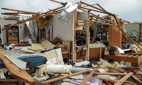 Forte Tornado Atinge Arkansas Nos Eua E Deixa Milhares Sem