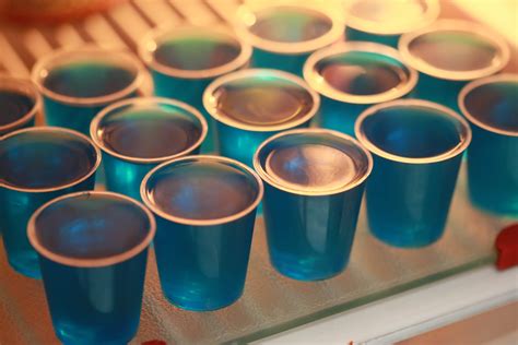 How to Make Blue Hawaiian Jello Shots - wikiHow