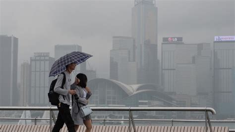 天氣︱天文台料強雷雨或在未來兩三小時影響本港 今日有驟雨及幾陣狂風雷暴