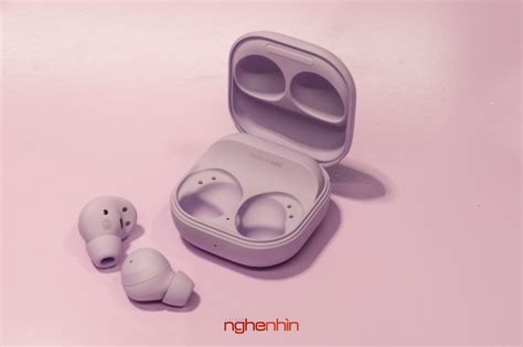 Trên tay Samsung Galaxy Buds2 Pro tai nghe công thái học đeo rất thoải mái