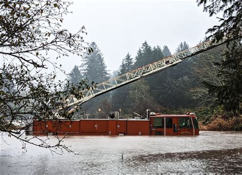 Oregon Coast Rv Park Evacuated As Powerful Storms Cause Flooding