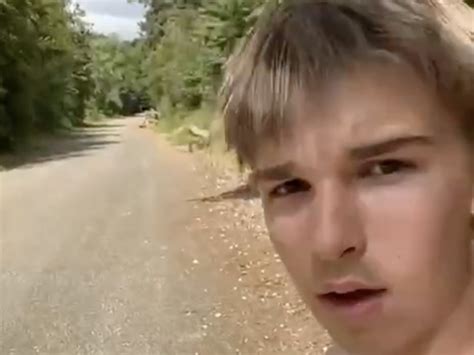 Nude young redneck jerks cums on side of country road ThisVid Türkçe