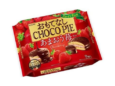 Lotte Strawberry Choco Pie