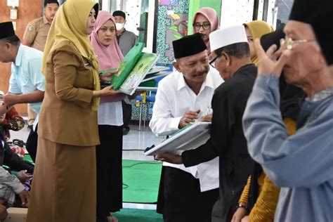 Jor Joran Bupati Situbondo Naikkan Insentif Guru Ngaji Jadi Rp Juta