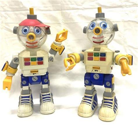 Battery Operated Toy Robots and Dancing Chicken Set - Battery Operated novelty animals and other ...