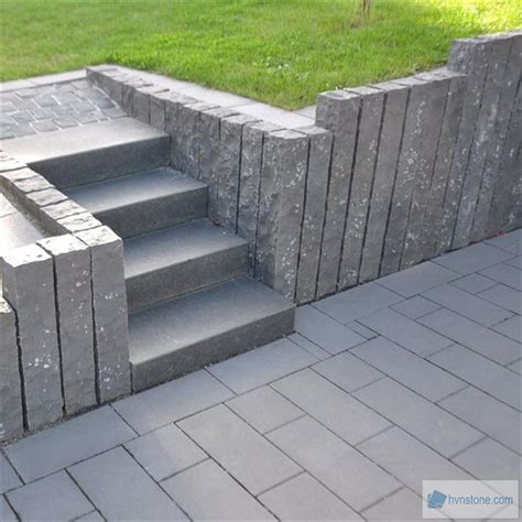 Black Basalt Palisades Kerbs