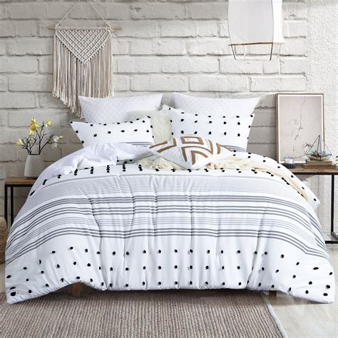 Ruikasi Piece Queen Comforter Set White Black Stripe Tufted Pompom