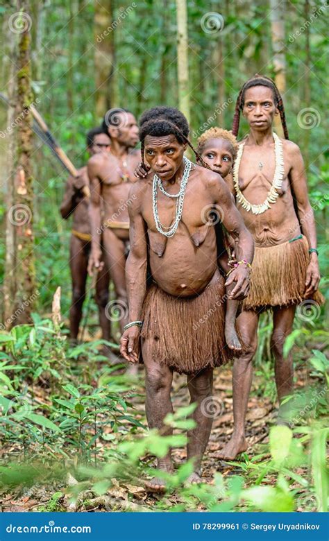 Group Naked Papuan Korowai Tribe In The Wild Jungles Editorial Photo