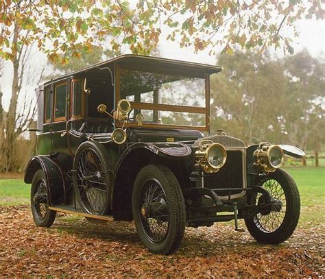 1910 Daimler 38-45 Landaulette by Vivian Lewis | Vintage cars, Antique ...