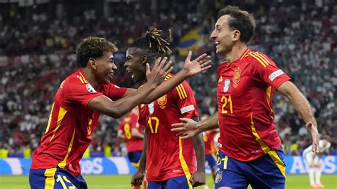 power ranking  kandidat juara piala dunia  spanyol  argentina