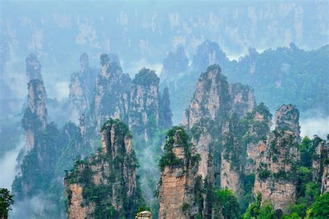 Famous Tourist Attraction Of China Avatar Hallelujah Mountain In