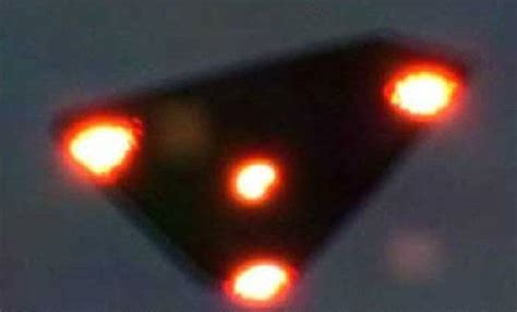 Massive Black Triangle Ufo Over New Lambton Heights In 1999 Newcastle Herald Newcastle Nsw